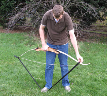 MAC Bow Stringer